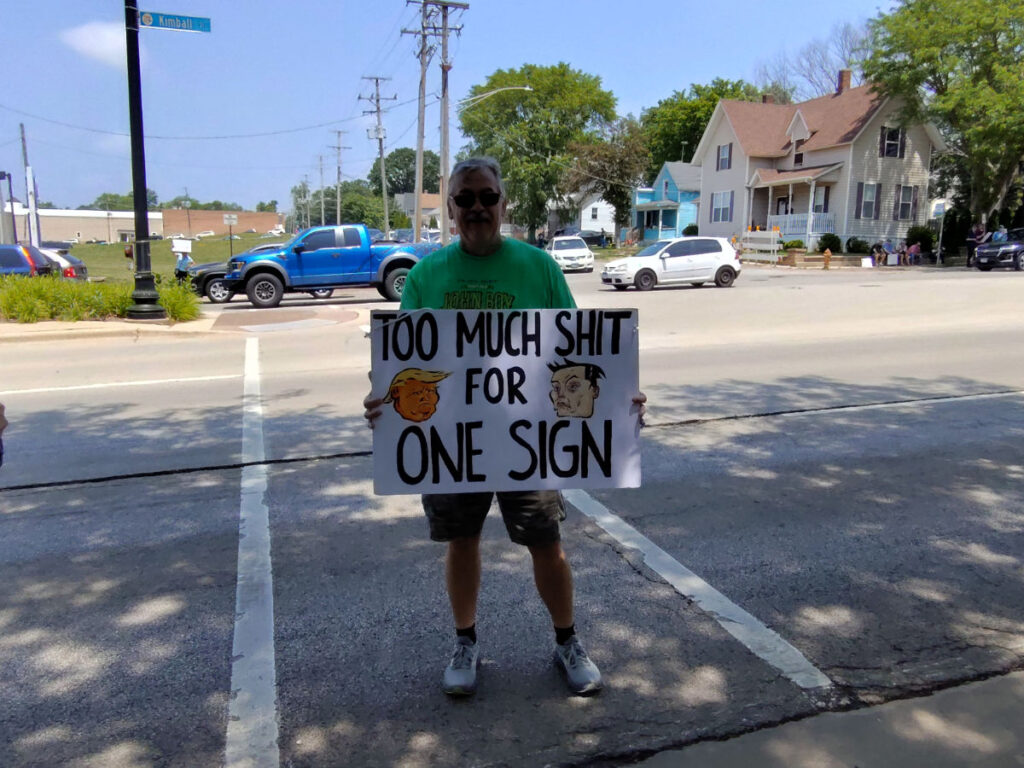 no kings rally in elgin 11