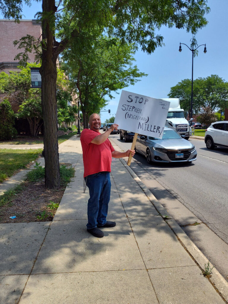no kings rally in elgin 15